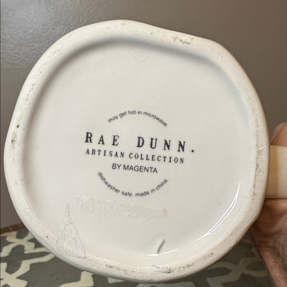 Rae Dunn PRAY Ceramic Mug - Picture 4 of 4